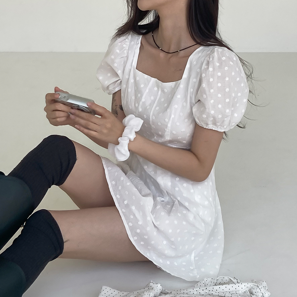 [플라워/어깨퍼프]럽리 플레어 미니 원피스