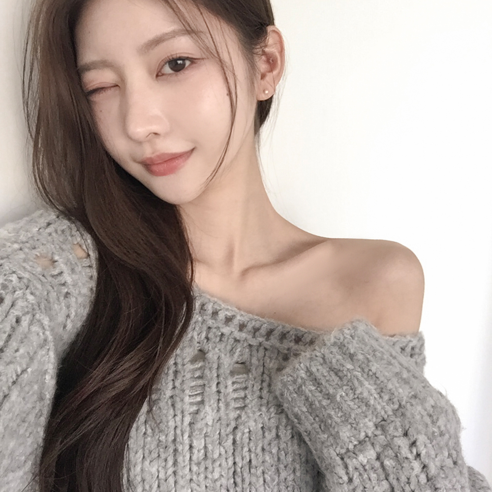 [울/여리여리]보보 보트넥 펀칭 니트